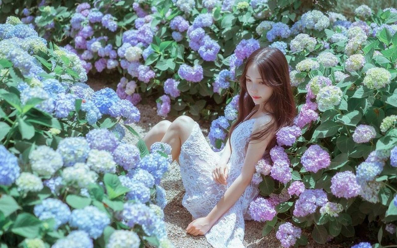 王毅会见上海合作组织秘书长叶尔梅克巴耶夫